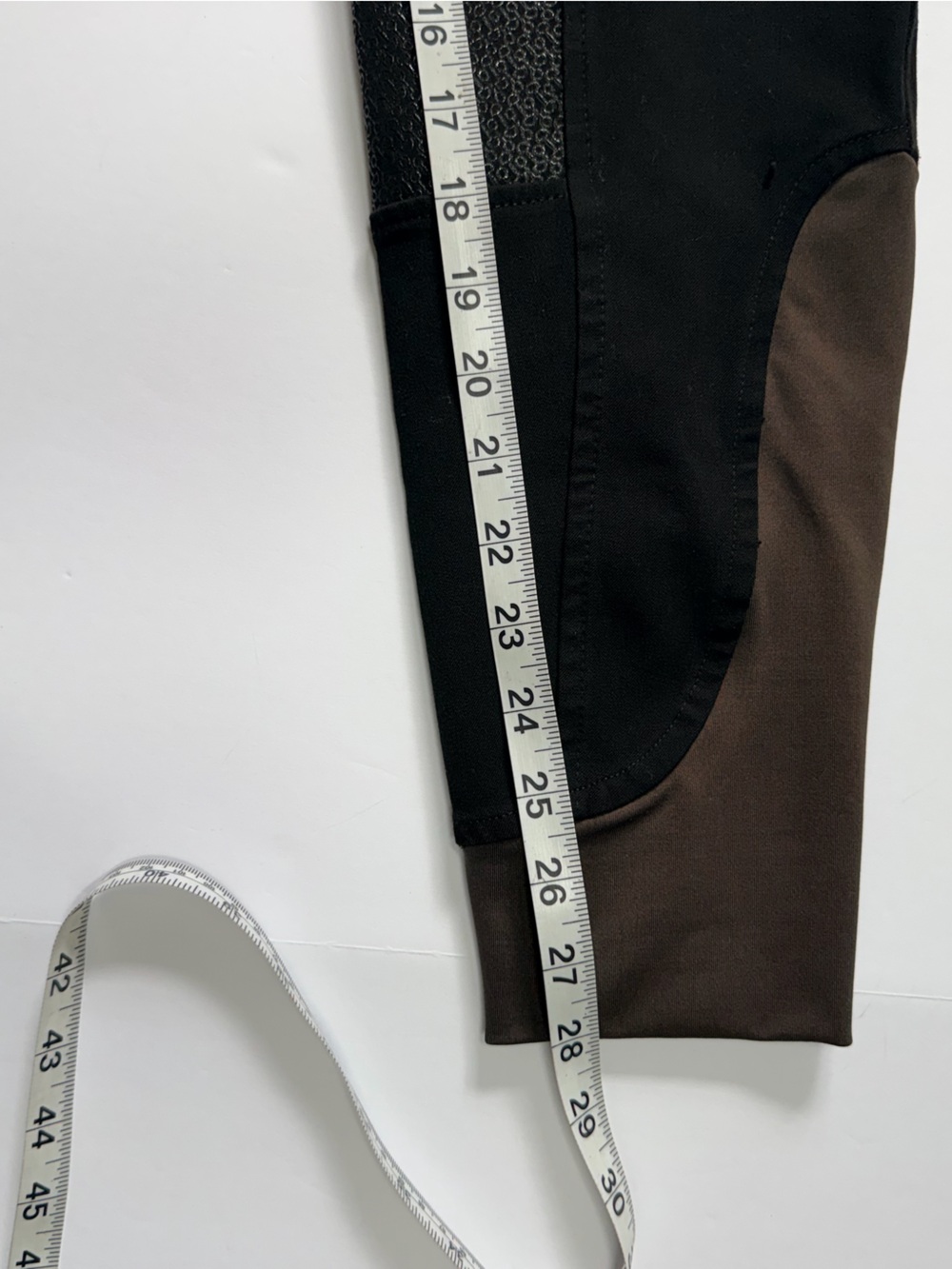 Dover Saddlery Wellesley Silicone Full Seat Breeches Black Gray Size 30 - Picture 7 of 12